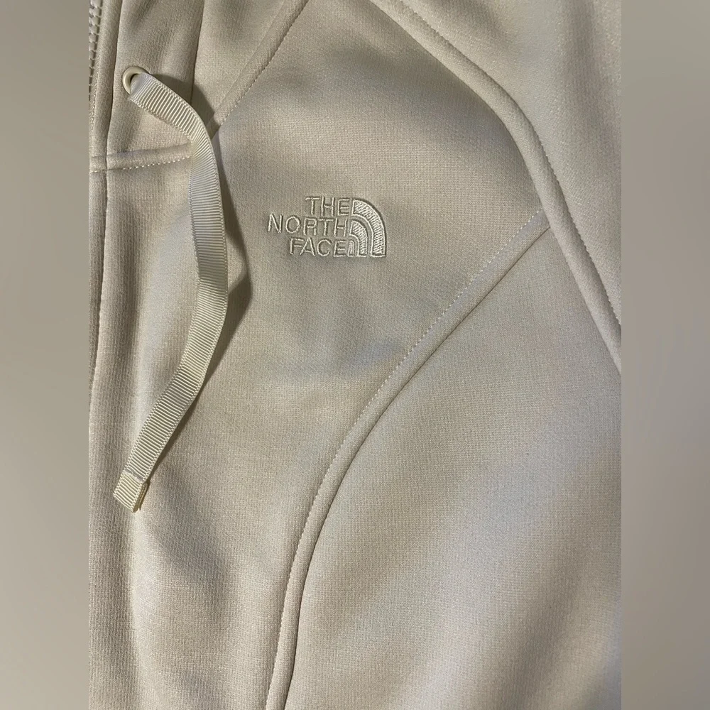 SOLD // North Face White Jacket with Hood - Picture 2 of 7